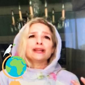 Meet your Posher, Elena